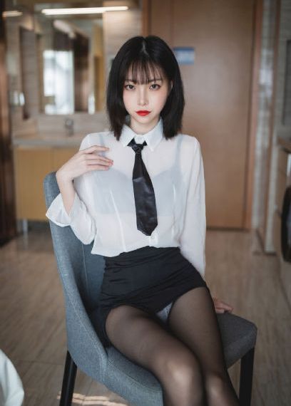 亚洲系列在线黑丝一区二区国产_BD英语在线播放观看